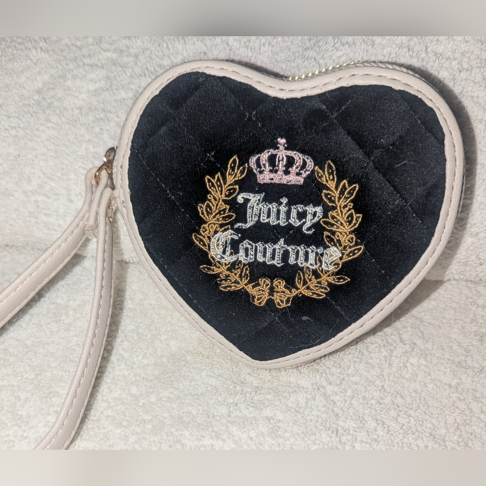 Juicy Couture Liquorice Royal Heart Black and Gold Wristlet